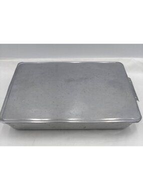 Aluminum 9x13 Cake Pan with lid